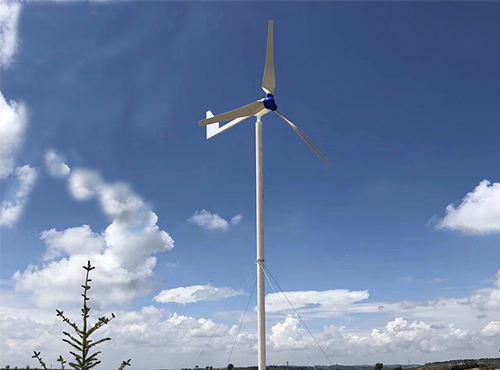 南京歐陸2000W風(fēng)力發(fā)電機(jī)幫助東鄉(xiāng)無電居民實(shí)現(xiàn)了正常通電